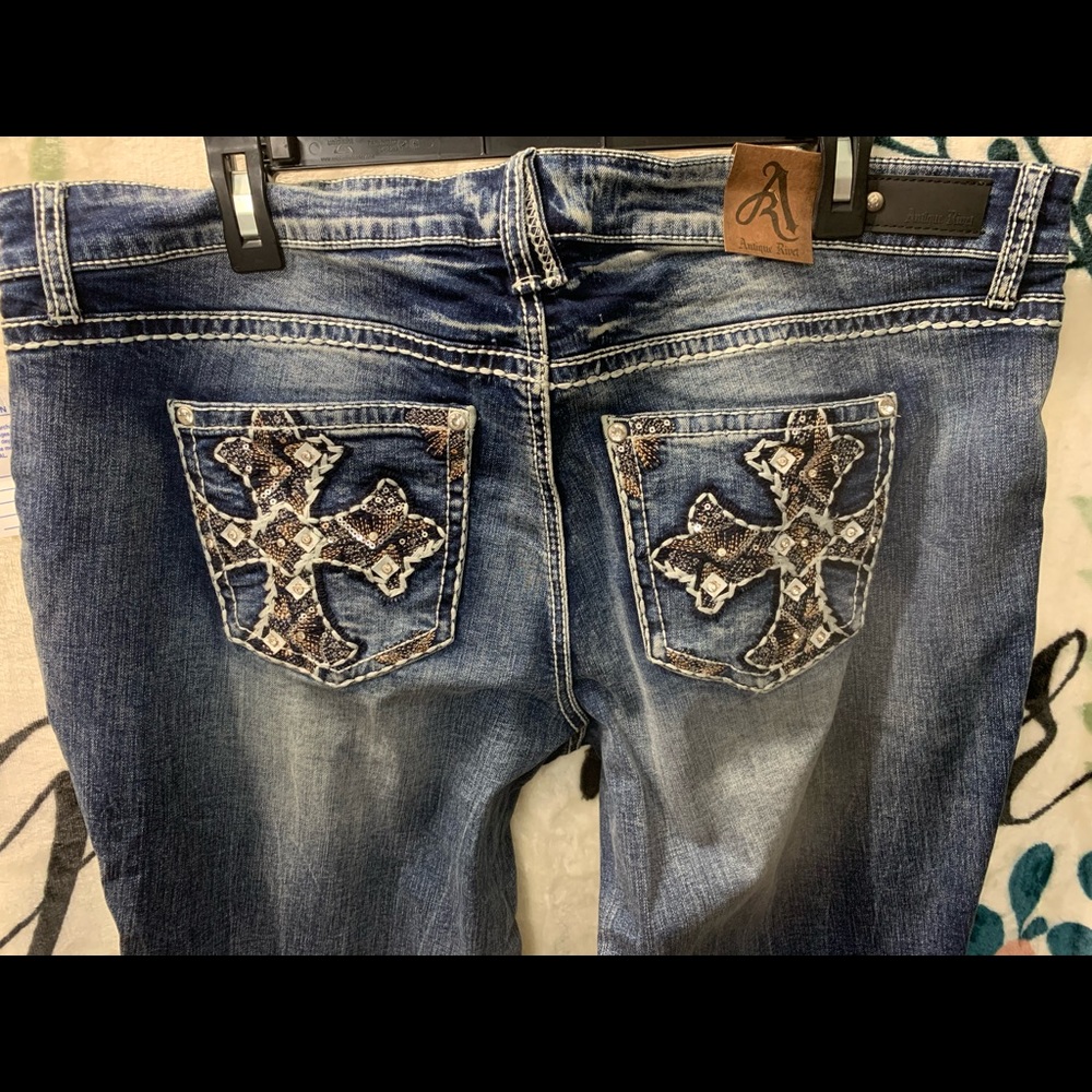 Plus Size Antique Rivet Jeans